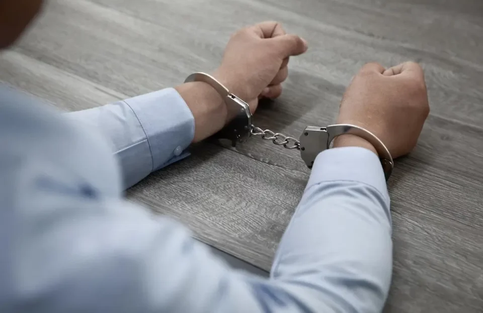 ДРЖАВЕН СЛУЖБЕНИК ПРИВАТИЗИРАЛ ЗЕМЈИШТЕ СО НЕЗАКОНСКИ РЕШЕНИЈА: МВР поднесе кривична пријава за злоупотреба и фалсификат