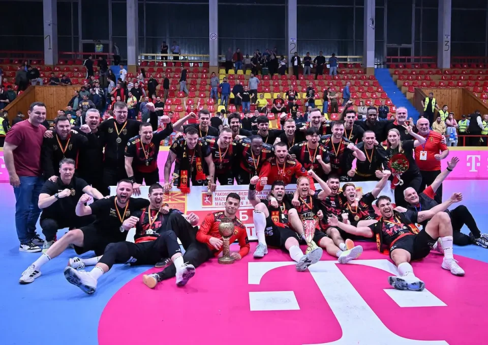 (ВИДЕО) 18-ти куп трофеј за ракометарите на Вардар