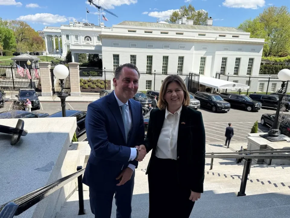 Божиновска на средба со советник на Трамп во Белата куќа: Партнерството со САД е значаен фактор за развој на енергетскиот сектор