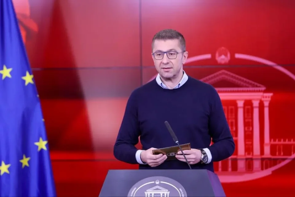 Мицкоски за СДСМ: Живеат во сопствени лаги и се маргинализираат