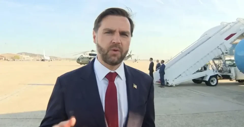 (ВИДЕО) Џеј Ди Венс тргна во Пакистан на разговори со Иран: Ако се обидат да нè изиграат…