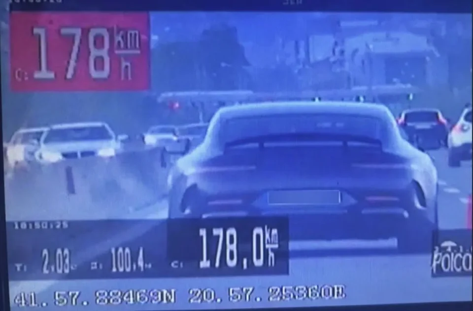 ДИВЕЕЛ СО 178 КМ/Ч НА ПАТОТ ГОСТИВАР-ТЕТОВО: Полицијата му го одзеде „мерцедесот“