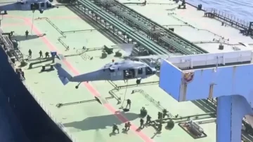 Трамп тврди дека Ормускиот теснец е под контрола на САД, запленет нов ирански танкер