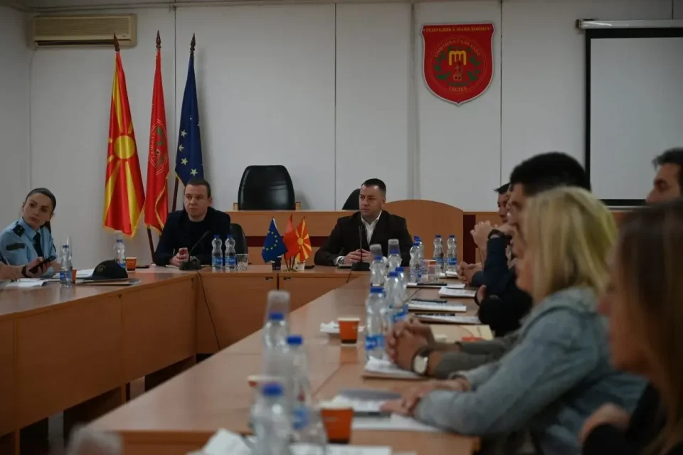 СТЕФКОВСКИ: Безбедноста во училиштата во Гази Баба е на високо ниво
