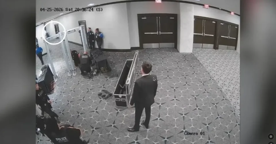 (ВИДЕО) Нова снимка покажува како бил заобиколен безбедносниот систем во Вашингтон