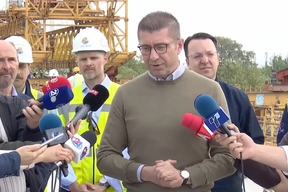 (ВИДЕО) МИЦКОСКИ ПО УВИДОТ НА АВТОПАТОТ ГОСТИВАР-БУКОЈЧАНИ: Коридорите 8 и 10 наш најголем приоритет