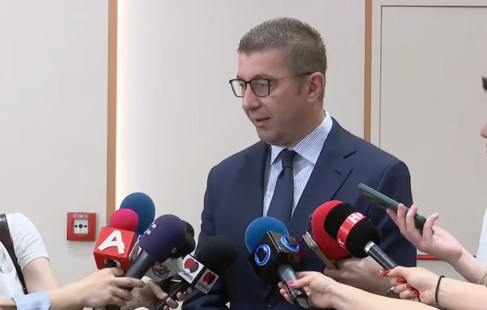 (ВИДЕО) Јасно е дека кај многумина има страв од избори, но изборите ќе се редовни во 2028 година, вели Мицкоски