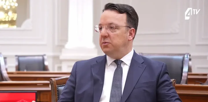 Имаме резерви на керозин за 90 дена, отворени се пет нови дестинации и покрај кризата, вели Николоски