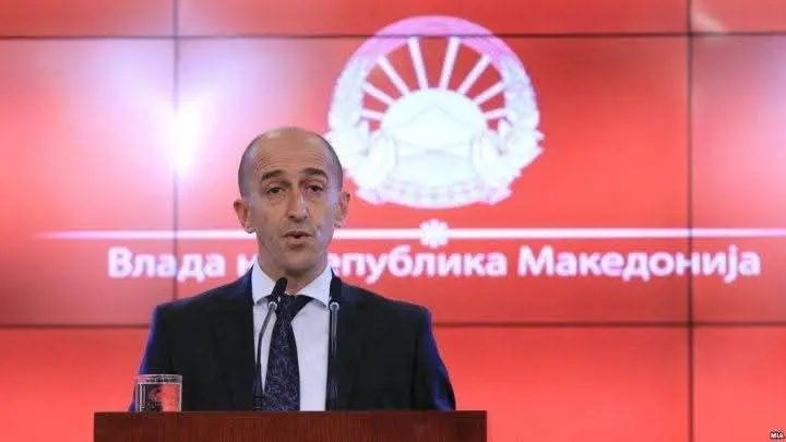 ВЛЕН СО ОСТРИ КРИТИКИ ДО ПОРАНЕШНИОТ МИНИСТЕР ЗА ПРАВДА: Не презема да го реши правосудниот испит на албански јазик