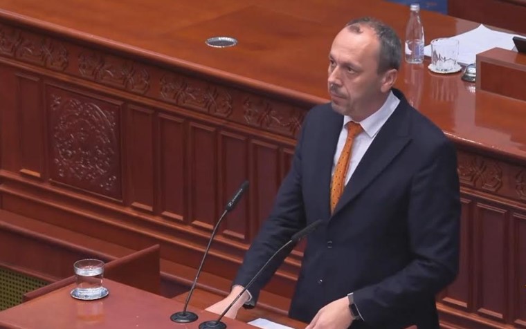 Петрушевски до Петровска: Единствено што направивте за земјоделието е бизнисот со марихуана кој го добиваа луѓе од вашата партија