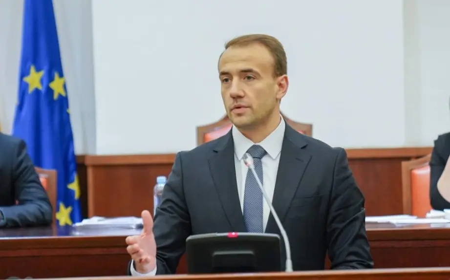 СДСМ ПРОТИВ СДСМ И ВО ИГРИТЕ НА СРЕЌА: Од ВМРО-ДПМНЕ повикаа СДСМ да не бега од јавната расправа