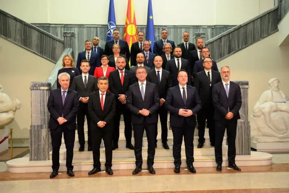 ВЛАДИНА РЕКОНСТРУКЦИЈА: Мицкоски најави средби со ВЛЕН и ЗНАМ за в петок и сабота
