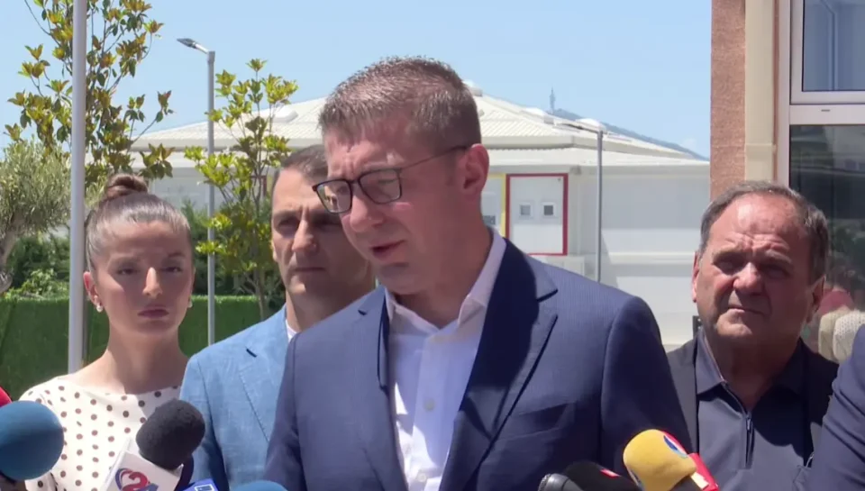 (ВО ЖИВО) Изјава за медиуми на премиерот Мицкоски од пуштање во употреба на Дом за стари лица во Илинден