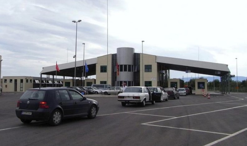 На „Кафасан“ приведено лице од Албанија кое се однесувало недолично кон полициските службеници