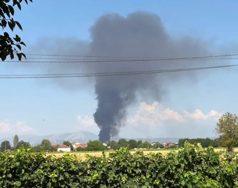 ЦРН ЧАД НАД СКОПЈЕ: Повторно гори кај Визбегово