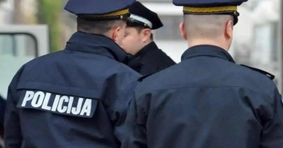 ГИ УБИЛ МАЈКА МУ И БРАТ МУ: Двојно убиство во Сараево, осомничениот рекол дека ги „испратил на подобро место“
