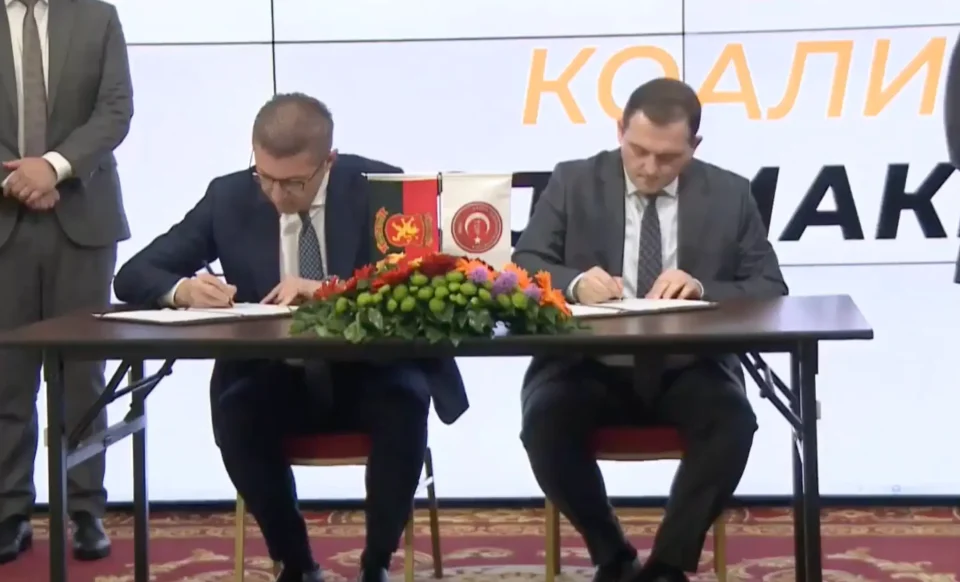 МИЦКОСКИ: Парламентарното мнозинство на коалицијата предводена од ВМРО-ДПМНЕ се зголемува на 59 пратеници