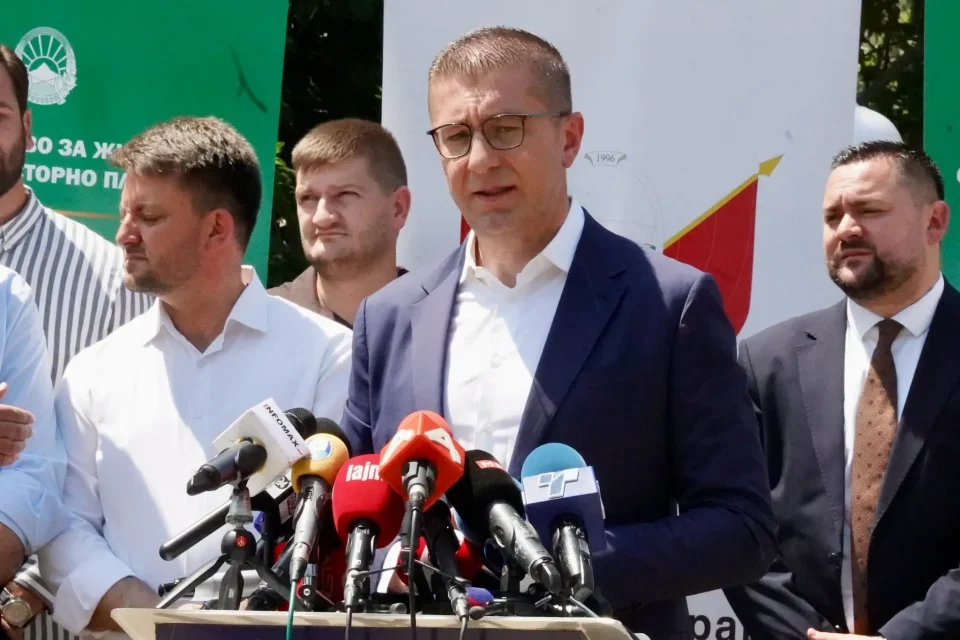 Мицкоски: Мандатот на оваа Влада е до 2028 година, но подготвени сме и на предвремени избори ако бидеме предизвикани