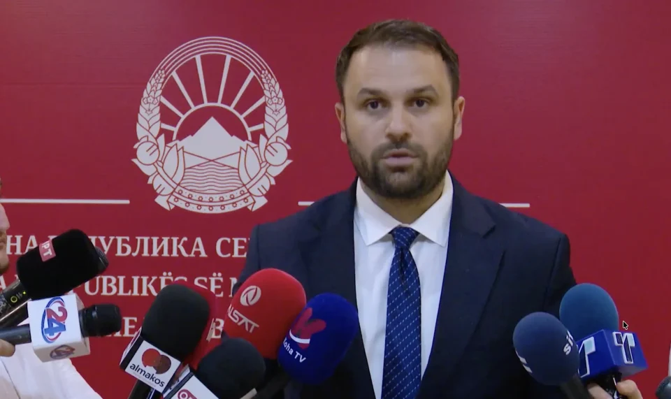 Дурмиши: Образованието мора да се прилагоди на пазарот на труд за подобар животен стандард