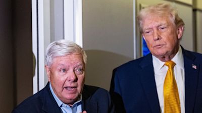 ТРЕБАШЕ ДА СЕ ВИДИМЕ ИСТИОТ ДЕН: Трамп разговарал со Линдзи Греам неколку часа пред неговата смрт
