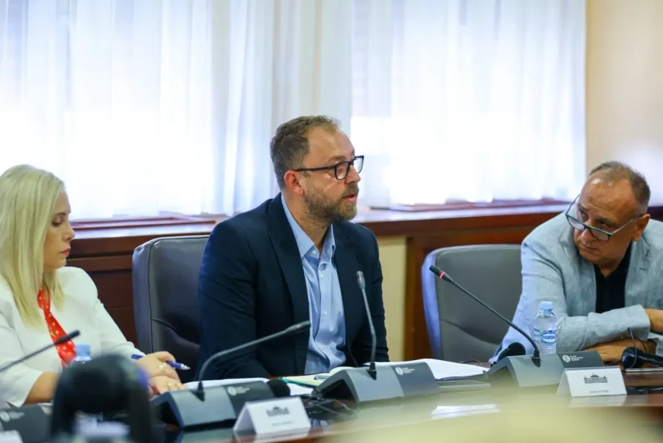 Љутков: Македонскиот јазик не е политичко прашање, туку национална вредност