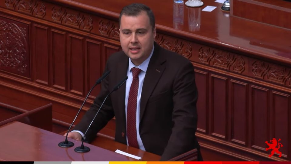 (ВИДЕО) Пренџов: Халеевата комета почесто се појавува од Венко Филипче во Собрание