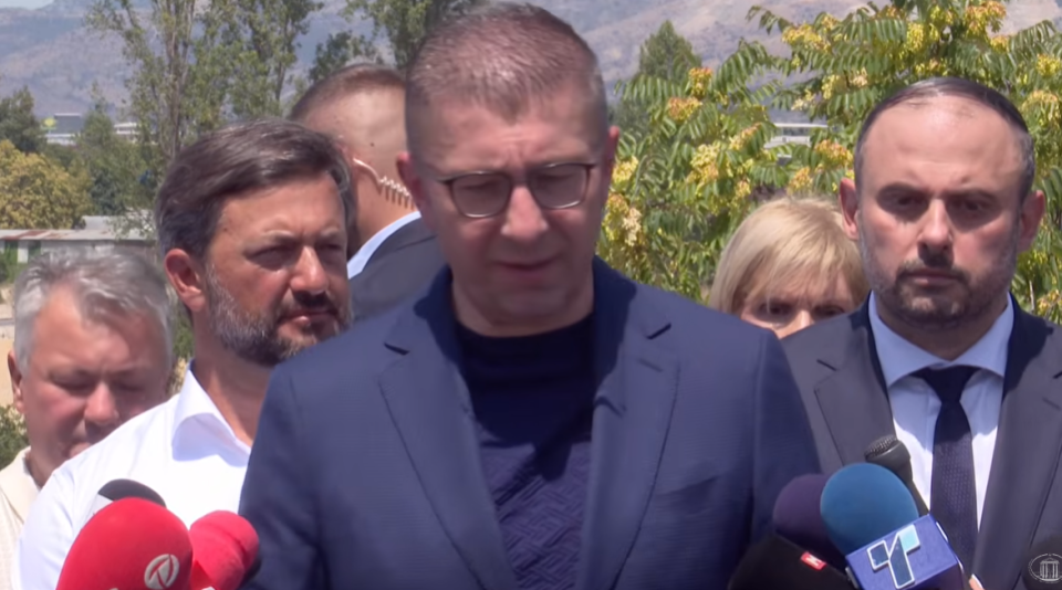 (ВО ЖИВО) Изјава на премиерот Мицкоски од увид на градежни активности на изградба на клучката Момин Поток