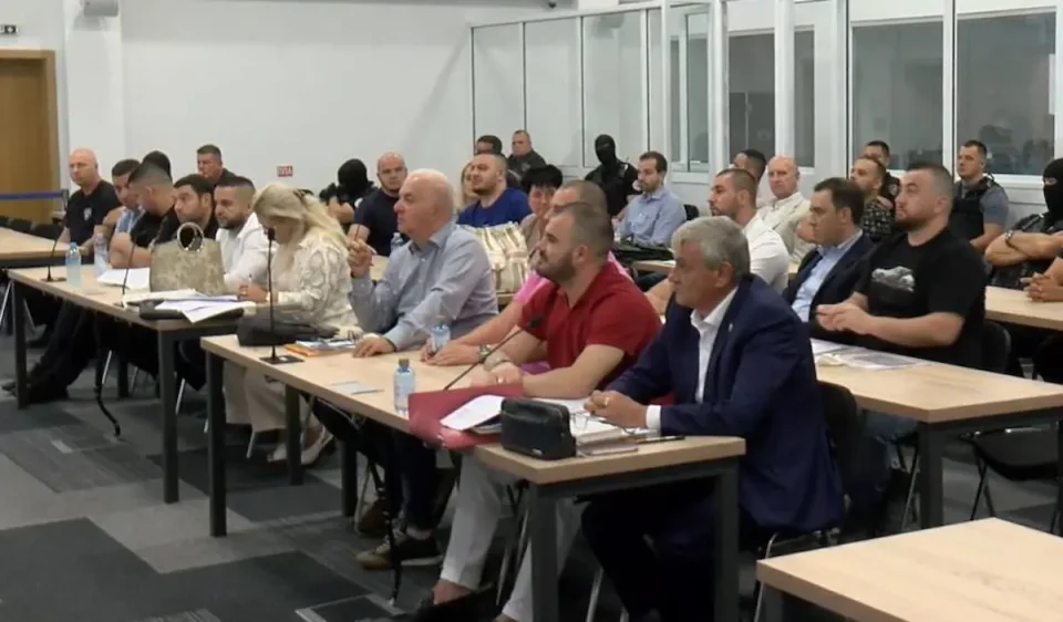 ЗА УБИСТВАТА НА ОРХАН БАЈРАМИ-ОКИ И НА ПЕЈАЧОТ АМАР ИСМАНИ: Високи затворски казни за тројца членови на криминалната група Беланоца