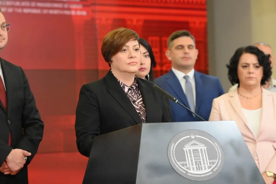 Димитриеска-Кочоска: Јавниот долг е 58,9 % од БДП, задолжувањето оди во инвестиции, а не во потрошувачка