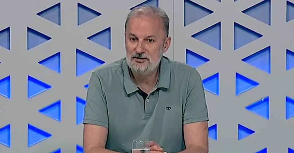 „ВНАТРЕШНИ ГАРАНЦИИ“: Кржаловски има решение како Македонија да се заштити од нови блокади на патот кон ЕУ
