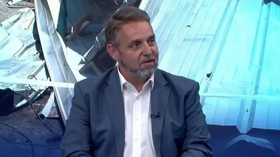 Лукровски: Карпош беше најпогоден од силното невреме, прво ги решивме проблемите на граѓаните со откорнати кровови