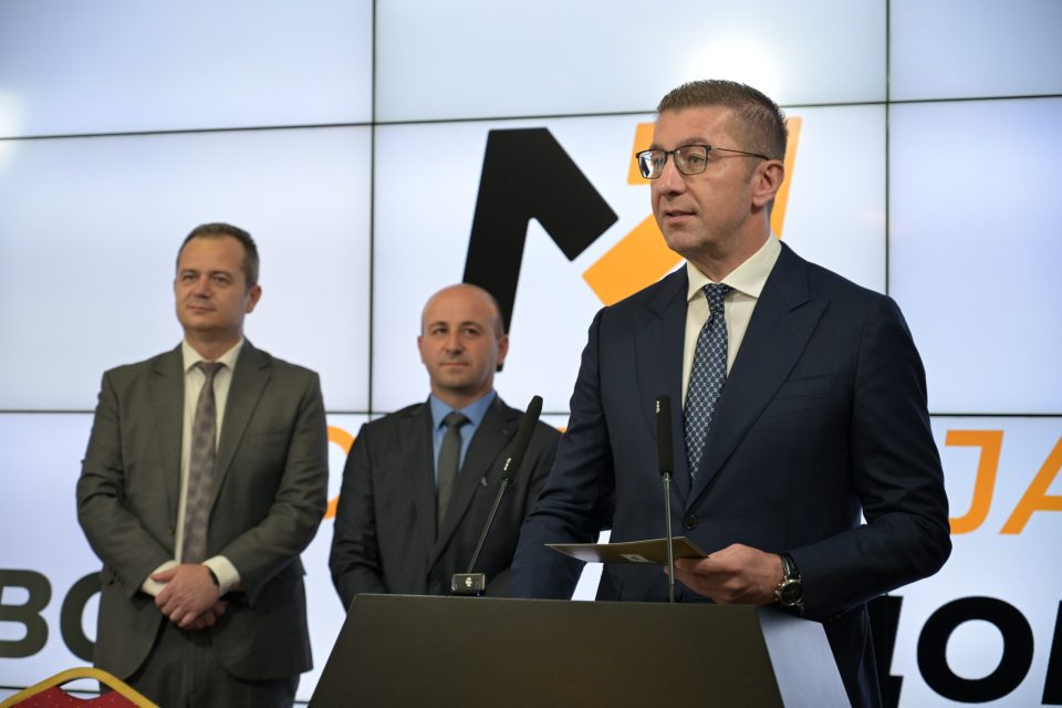 ОПОЗИЦИЈАТА НЕМА ЗАЕДНИЧКИ СТАВ: Подгответе текст за Изборниот законик, ќе прифатиме и повеќе пари за кампањите, вели Мицкоски