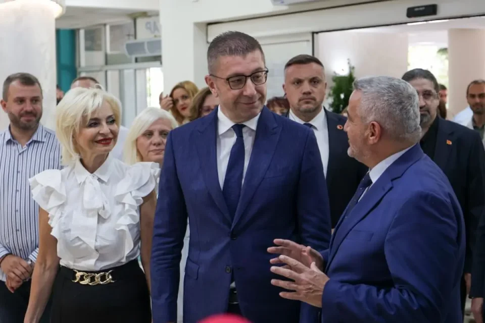 (ФОТО) РЕКОРДНИ СРЕДСТВА ЗА ЗДРАВСТВОТО: Состојбата ќе се подобрува со континуирани инвестиции, вели Мицкоски