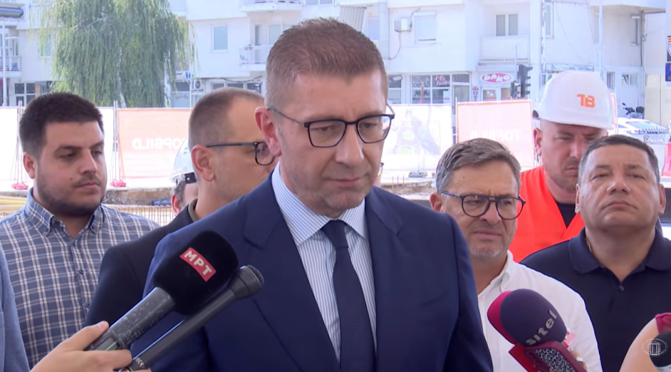 (ВО ЖИВО) Изјава за медиуми на претседателот на Владата, Христијан Мицкоски од посетата на Општина Прилеп