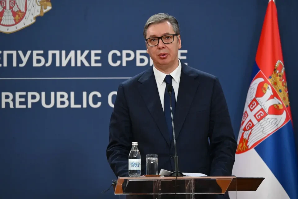 ВУЧИЌ ЈА НАПАДНА ОПОЗИЦИЈАТА: „Некој живее за Северина, некој за својот народ“