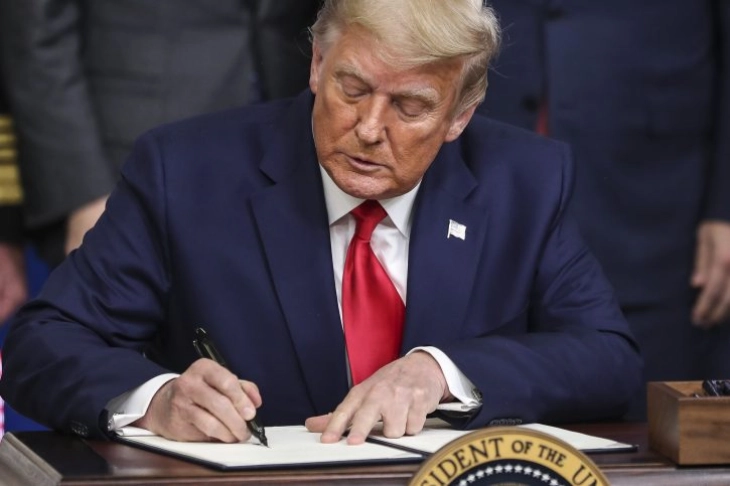 Трамп: Со Венецуела е постигнат „најголем договор за нафта во историјата на светот“