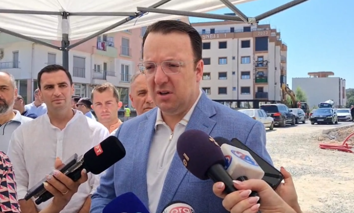 (ВИДЕО) Николоски: Продолжува поддршката за Општина Струга, заеднички работиме на големи инфраструктурни проекти