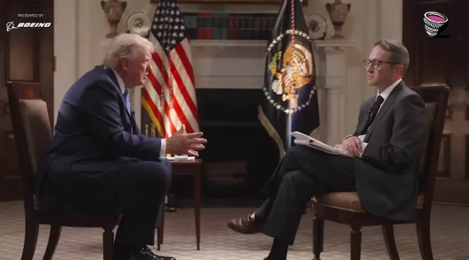 (ВИДЕО) Трамп: „Луѓето велат дека сум еден од најголемите претседатели“, новинарот му возврати: „Тоа дефинитивно не го велат“