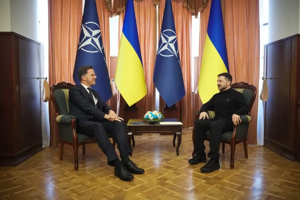 УКРАИНА БАРА ИТНО ЗАЈАКНУВАЊЕ НА НЕБОТО: Зеленски со Руте разговарал за нови ракети