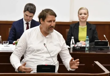 Вајц: Покажете му ги на светот природните убавини на Македонија, тие се можност за економски развој