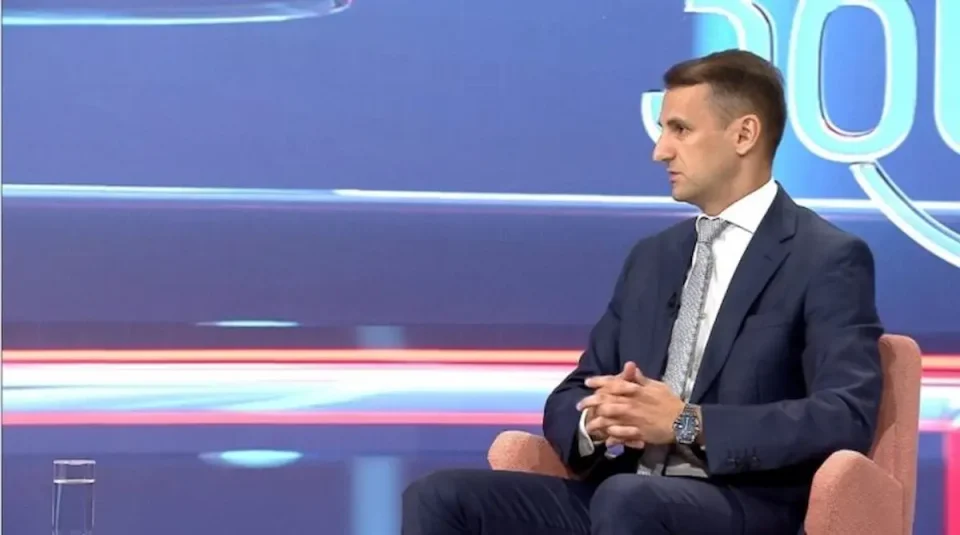 Владата ќе овозможи откуп до две години стаж за пензија, најави министерот Велковски
