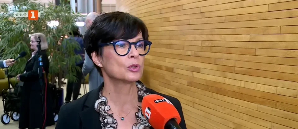 Еврокомесарката Кос во интервју за БНТ: Очекуваме Македонија да ги вклучи Бугарите во својот устав за да се движи напред кон ЕУ