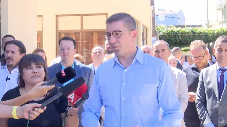 (ВИДЕО) Мицкоски: Извозот расте побрзо од увозот, трговскиот дефицит се намалува