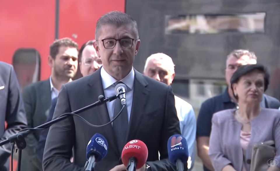 (ВИДЕО) Мицкоски: Условите на делницата Зелениково – Скопје се европски
