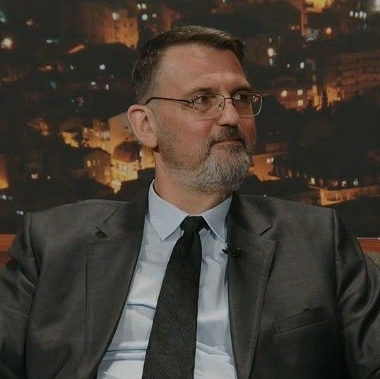 Зезната е таа работа, “генеза на модус на министерување”!