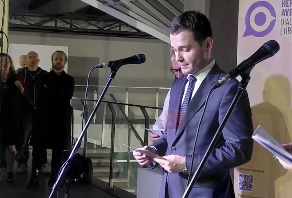 ЕВРОПСКАТА ПЕРСПЕКТИВА МОРА ДА БИДЕ КРЕДИБИЛНА: Напредокот на кандидатите треба да зависи од реформите и исполнувањето на критериумите, вели Муцунски