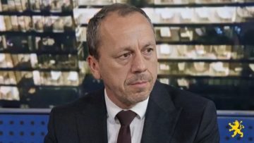 КРИТЕРИУМИ И ПРЕДВИДЛИВОСТ: Петрушевски бара предвидлив пат кон ЕУ по говорот на Мицкоски во ООН