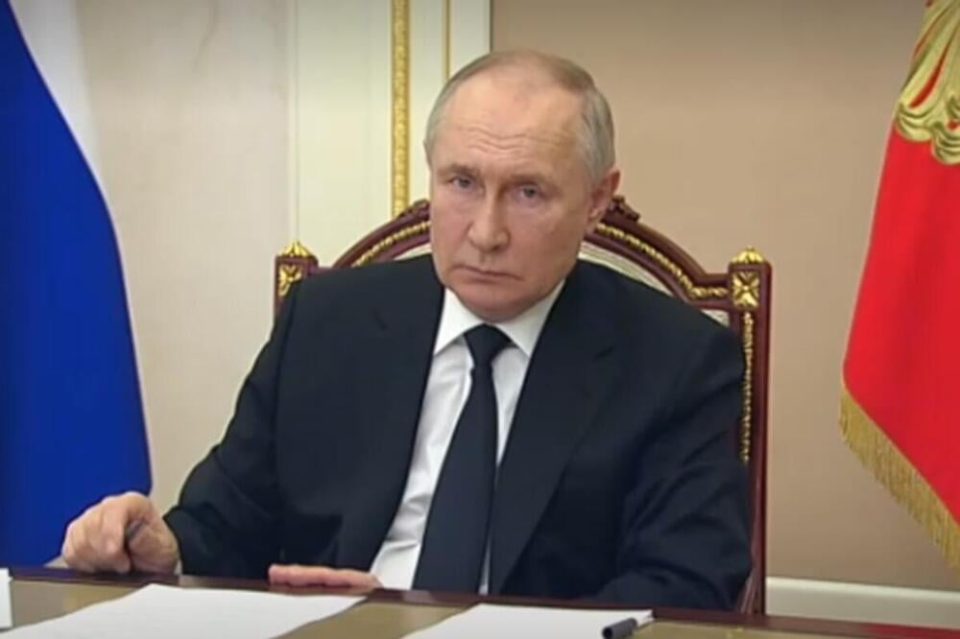 ПУТИН ГИ ПОФАЛИ СПРОВЕДЕНИТЕ ИЗБОРИ: Легитимитетот на сите власти е потврден