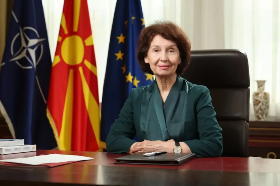 СПОРОТ СО СОФИЈА НЕ Е САМО БИЛАТЕРАЛЕН: Сиљановска-Давкова потсети дека ЕУ мора да го почитува идентитетот