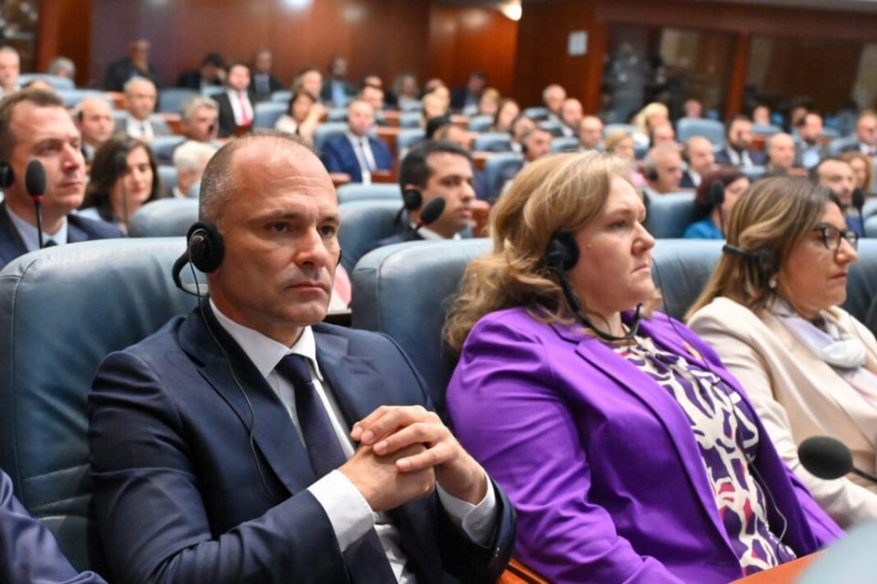 ВМРО-ДПМНЕ: Филипче проговори за скандалот тежок 37 милиони евра дури откако се скара со Петровска